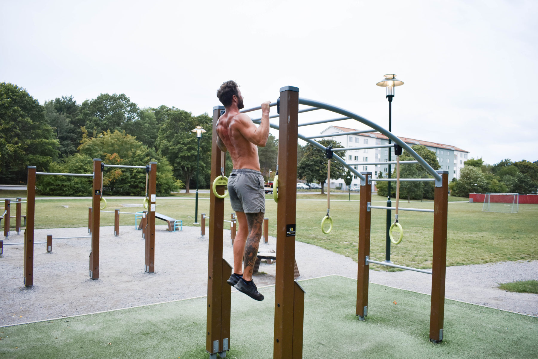 BUILD A STRONG BACK WITHOUT LIFTING WEIGHTS